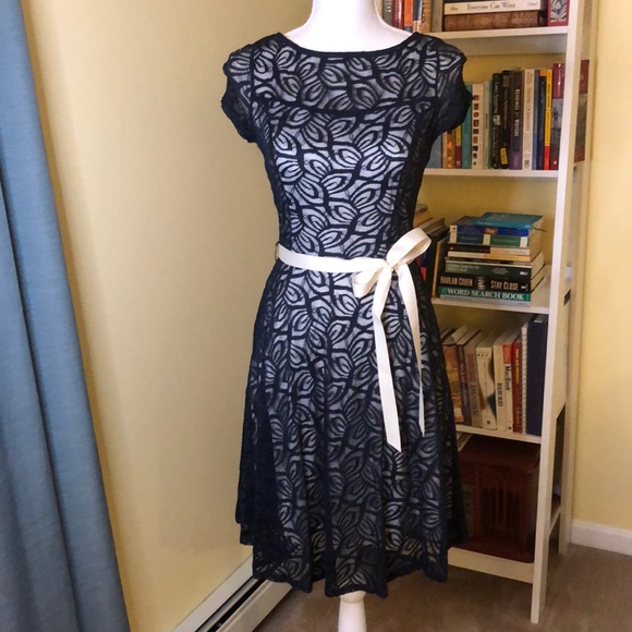 Yellow Star Dresses & Skirts - SOLD!! EUC Lace Dress by Yellow Star, Size S
